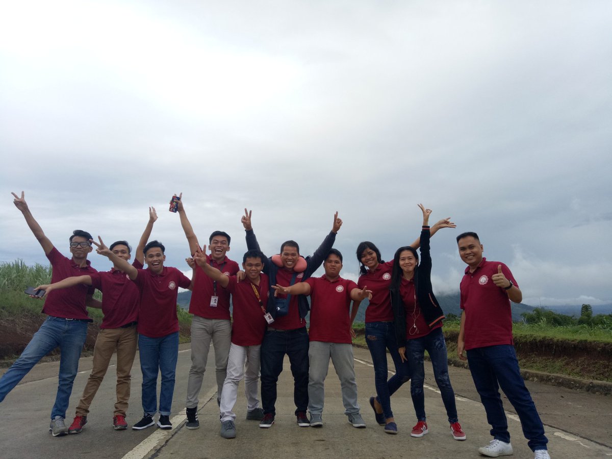 jolly_ant96's tweet photo. and i just miss this kind of life, looooong ride with friends, away from stress, cr lang sapat na 😹😹
#PlantTour2018
#TriptoDavao https://t.co/3I9fvbGem7