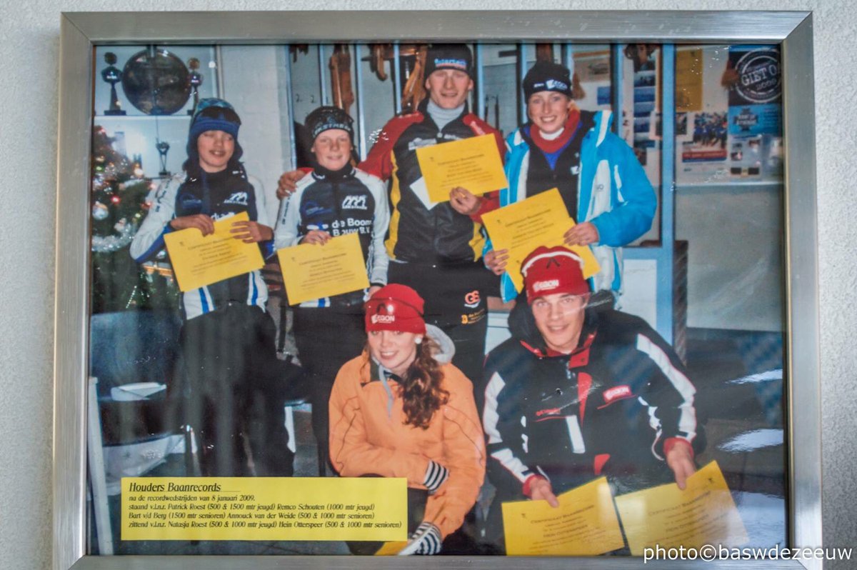 Gisteren een zeer bijzondere dag in de <a href="/Krimpenerwaard/">Gemeente Krimpenerwaard</a>  <a href="/stvlekstreek/">stvlekstreek</a> wordt #Nederlands #kampioen #clubs! En <a href="/ijsclubastol/">Vooruitgang A'stol</a>  krijgt  #koninklijke #erepenning  In het jubileum boek De Toppers van de Lekstreek 10 jaar geleden!