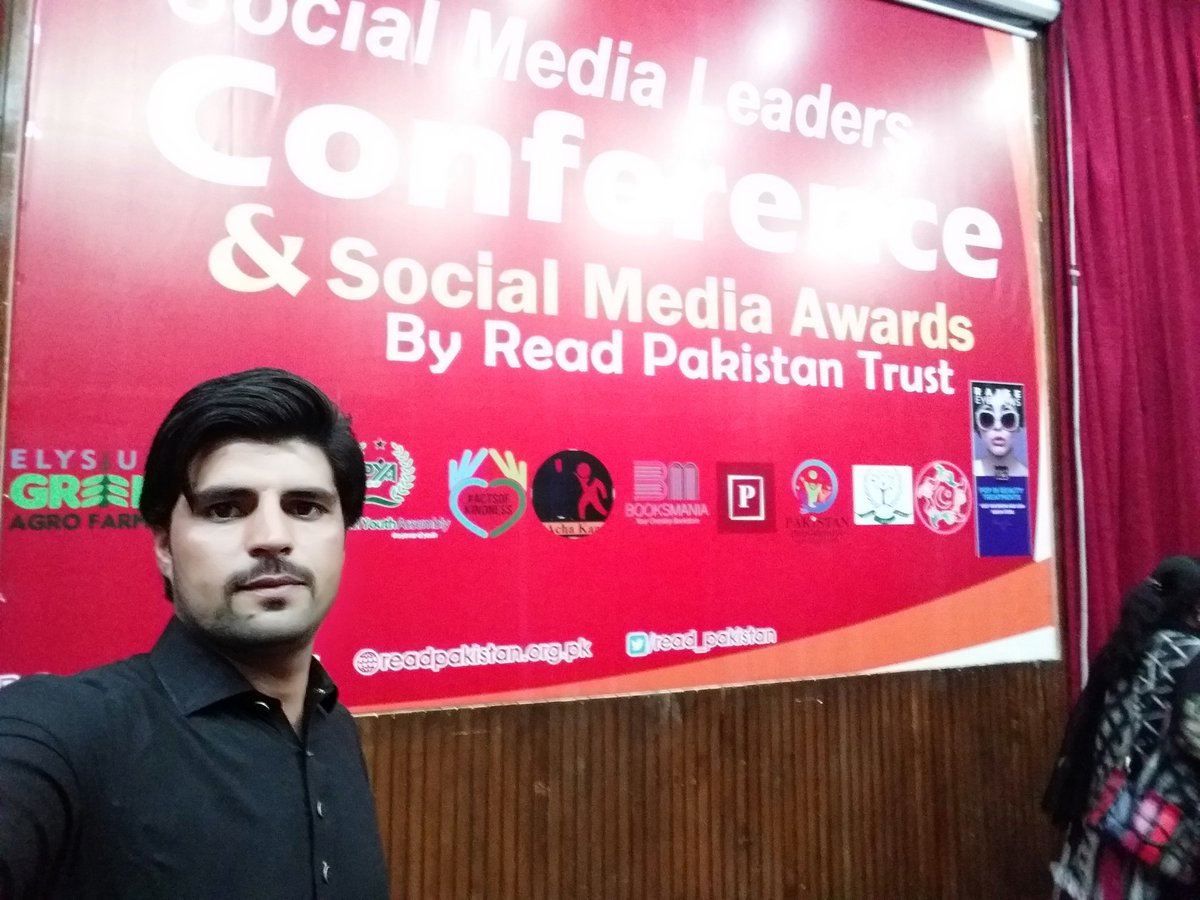 FazalRahman_06's tweet photo. First Social Media Leaders Conference clicks. I am happy to be a member of #ReadPakistan
#Cyberead
#SMLC2k18 https://t.co/Owxra46og2