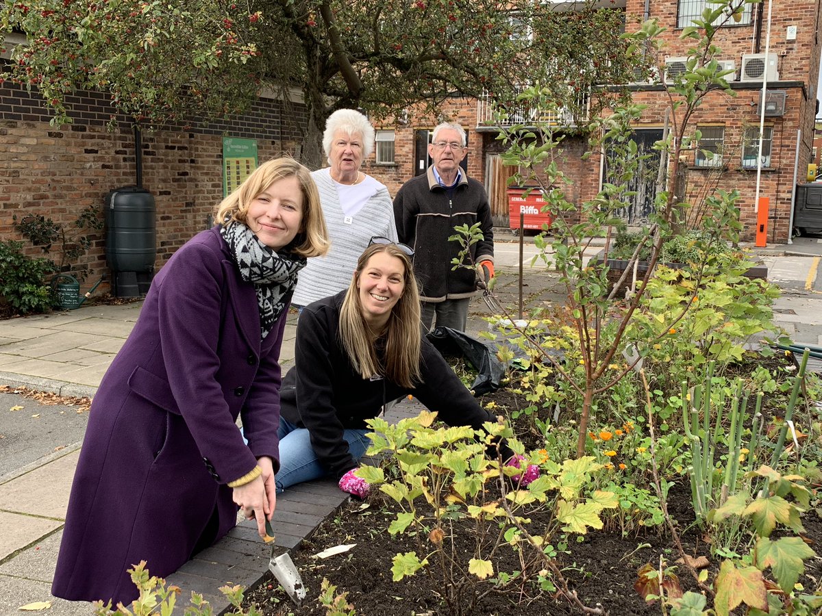 We’ve been busy walking the <a href="/WilmslowArt/">Wilmslow Art Trail</a> Trail today, such a fabulous community event.

And, as if more evidence of the town’s community spirit were required... the <a href="/WilmslowInBloom/">Wilmslow In Bloom</a> team are also out in force this afternoon outside the library!

#Wilmslow #Cheshire #LoveLocal