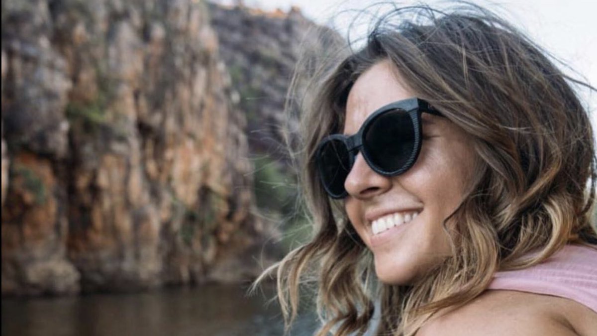 MemFamVision's tweet photo. #CostaSunglasses has teamed up with Bureo in an effort to reverse ocean pollution by creating #sunglasses made of recycled fishing nets!  Come see our extensive Costa Sunglasses collection at both of our #Memphis optical boutiques!! https://t.co/f0bqFKDVU2