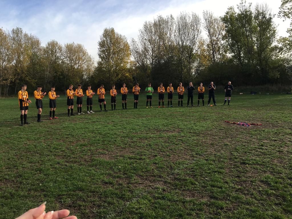 THE_Knifeman's tweet photo. A lovely tribute in memory of the late, great Thomas Bothamley before this morning's game @handsworth U16s v @WickersleyYouth U16s Blue.
The Wickersley shirt was laid on the centre spot by Foxy and Jacko.....opponents today but ex-team mates of Tom's.
@SDJSFL
#FlyHighTom https://t.co/SdfwDMf8MV