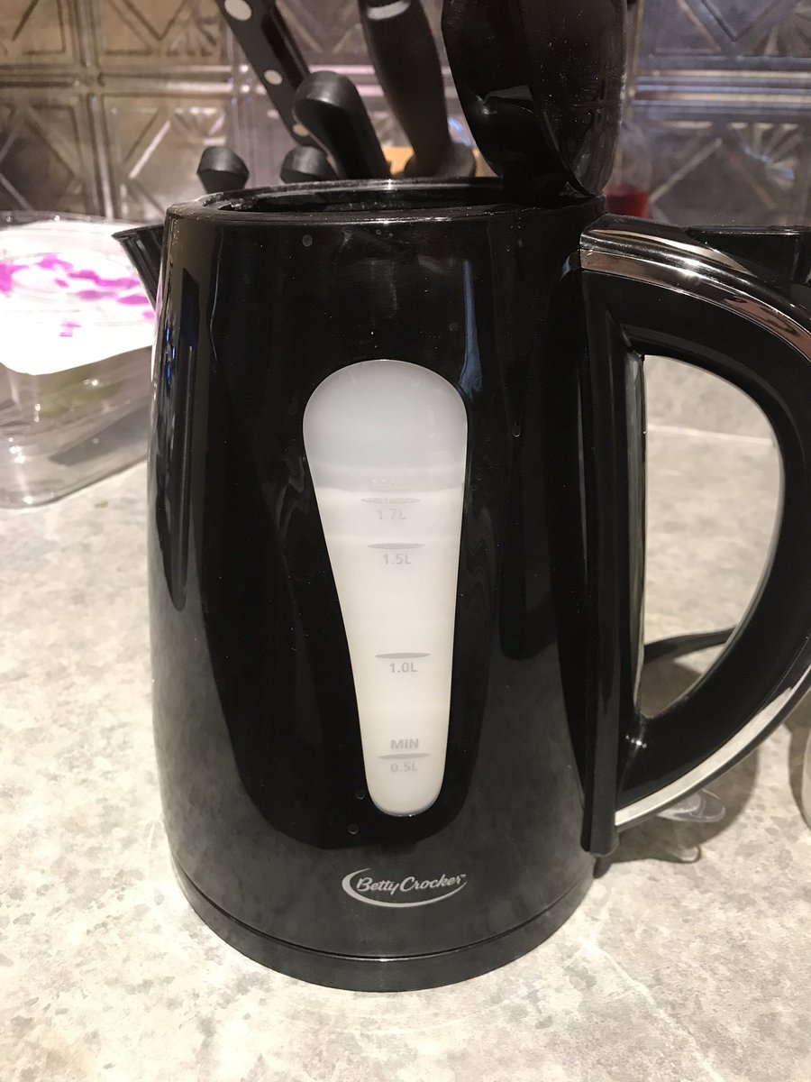 ziladrum's tweet photo. @BettyCrocker  not impressed!! Brand new only 3 weeks old and rusting inside already never buying anything Betty Crocker again pretty sad my last one lasted 10 years obviously you stopped caring about putting out quality products #garbage #rusty https://t.co/Vy6SQ1h40V