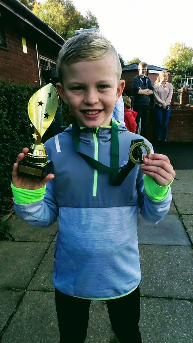 emlouramsey's tweet photo. Abbots 3k winner 🥇#thisboycanrun @AbbotsPrimary @jamesmc01953520 @sblackwellpe https://t.co/ztXbGQVUyp
