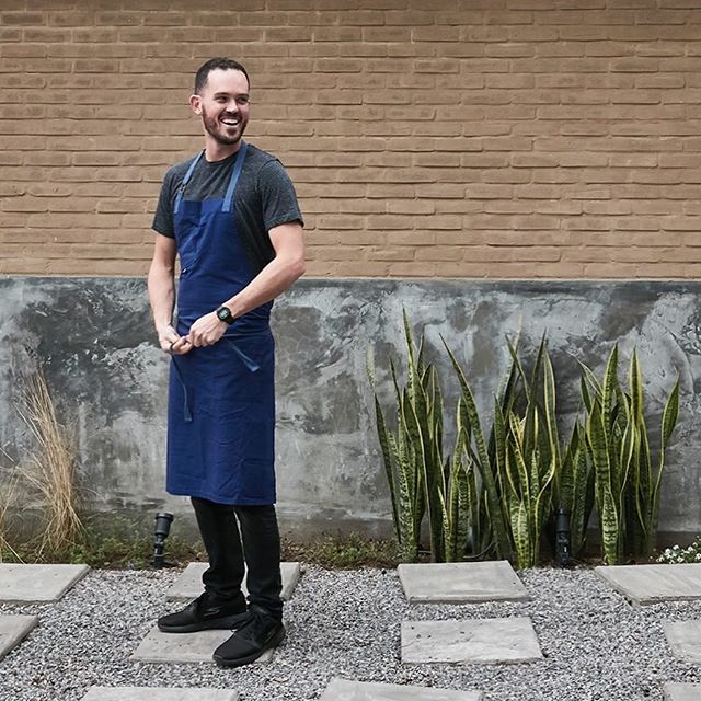 agoisfoto's tweet photo. @matiascilloniz en @mobistro
#makeportraits .
.
.
.
.
.
.
.
#portraitshoot #portraits #buzzfeast #eeeeeats #photography #foodandwine #beautifulcuisines #chefstalk #peruvianchefs #bareaders #foodblogeats #eatingfortheinsta #ABMfoodie #eattheworld #huffposttaste #lifeandthyme… https://t.co/4GM9GTBDKu