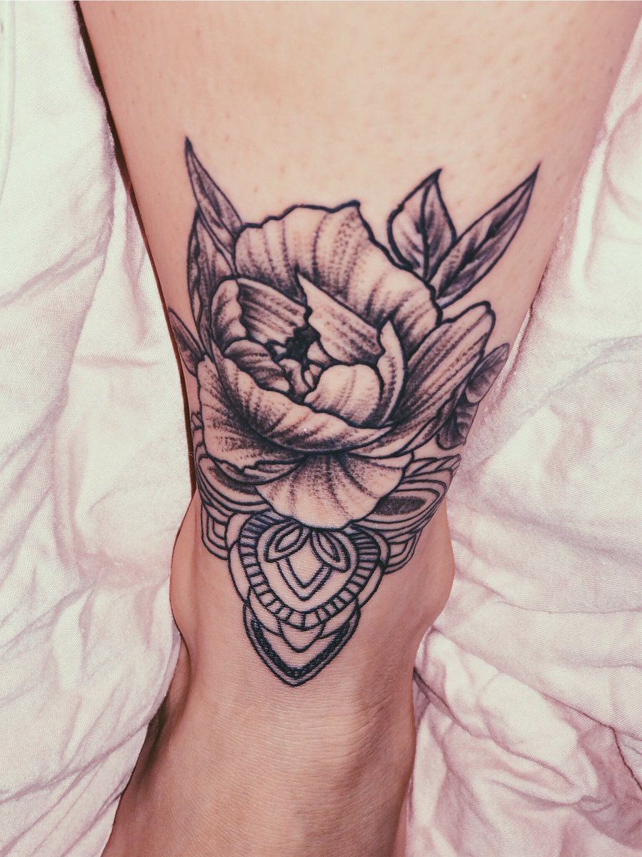 lolxshelbs's tweet image. back on my bull shit 😍 #numberseven