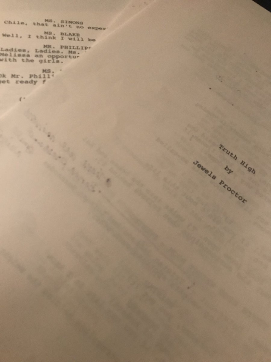 justwritejewels's tweet image. #editing #truthhightv #pilotscript 📝 So who will be the lucky network? #foxtv #netflix #bet #nbc #hbo #showtime #starz #thecw #writers