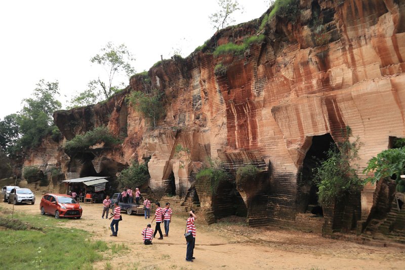 PulauMadura's tweet photo. Bukit Pelalangan di Kabupaten Bangkalan, tempat yang paling indah untuk berfoto maupun prewedding.. #PesonaKemilauMadura https://t.co/e2x6HqaSh9