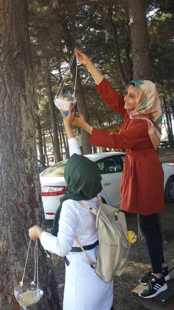 hayirdayarisan's tweet photo. İyilik her alanda diyerek #4EkimHayvanlarıKorumaGunu dolayısıyla sahaya Hayvan Dostlarımız ile buluştuk 
@Keskin_Huseyin @Zafer_sogutcu @mehmetmazak1 @y_grsy @KursunKalemHtv @SUGEM_ @SultanbeyliBel @Elikann @mustafaconn352 @cengizhanayaz04 @EkremKrp @ozlemTysz53 https://t.co/dYaAyE1BK8