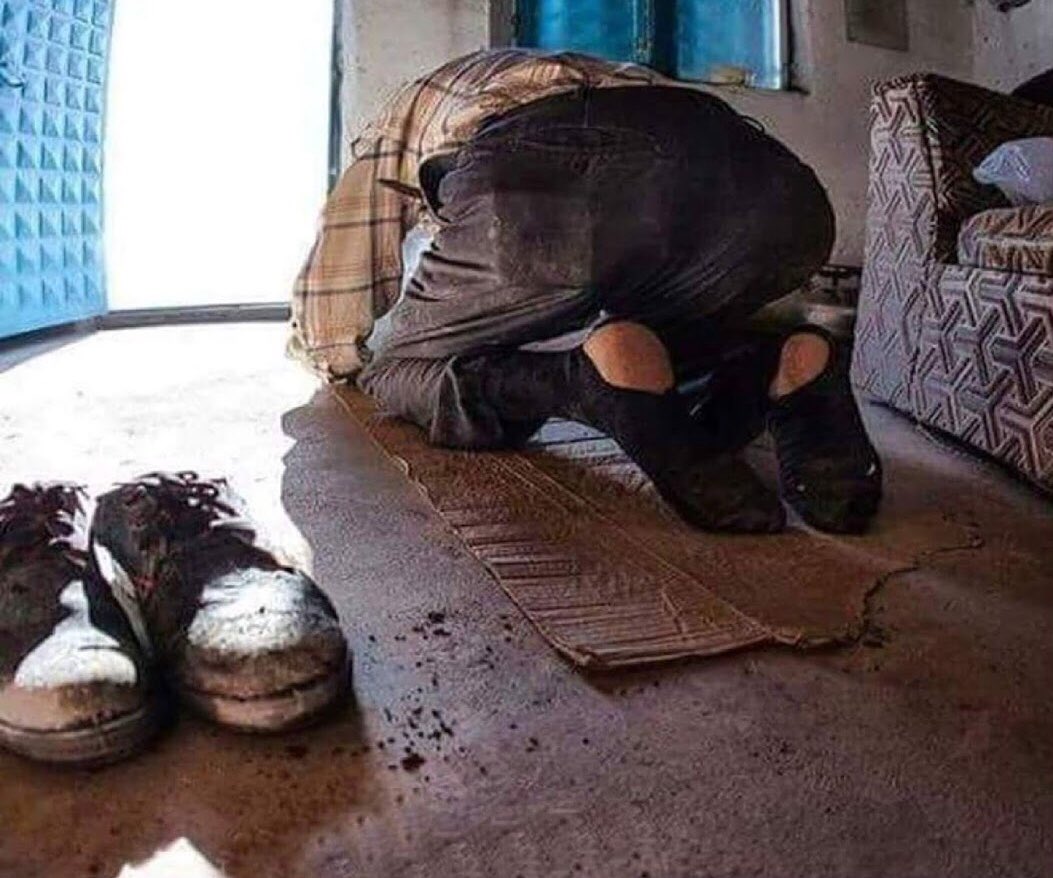 Selenga____'s tweet photo. Yeryüzünde nice bilinmeyenler vardır ki ;

Gökyüzünde şöhret sahibidirler. https://t.co/CYdzO677fz