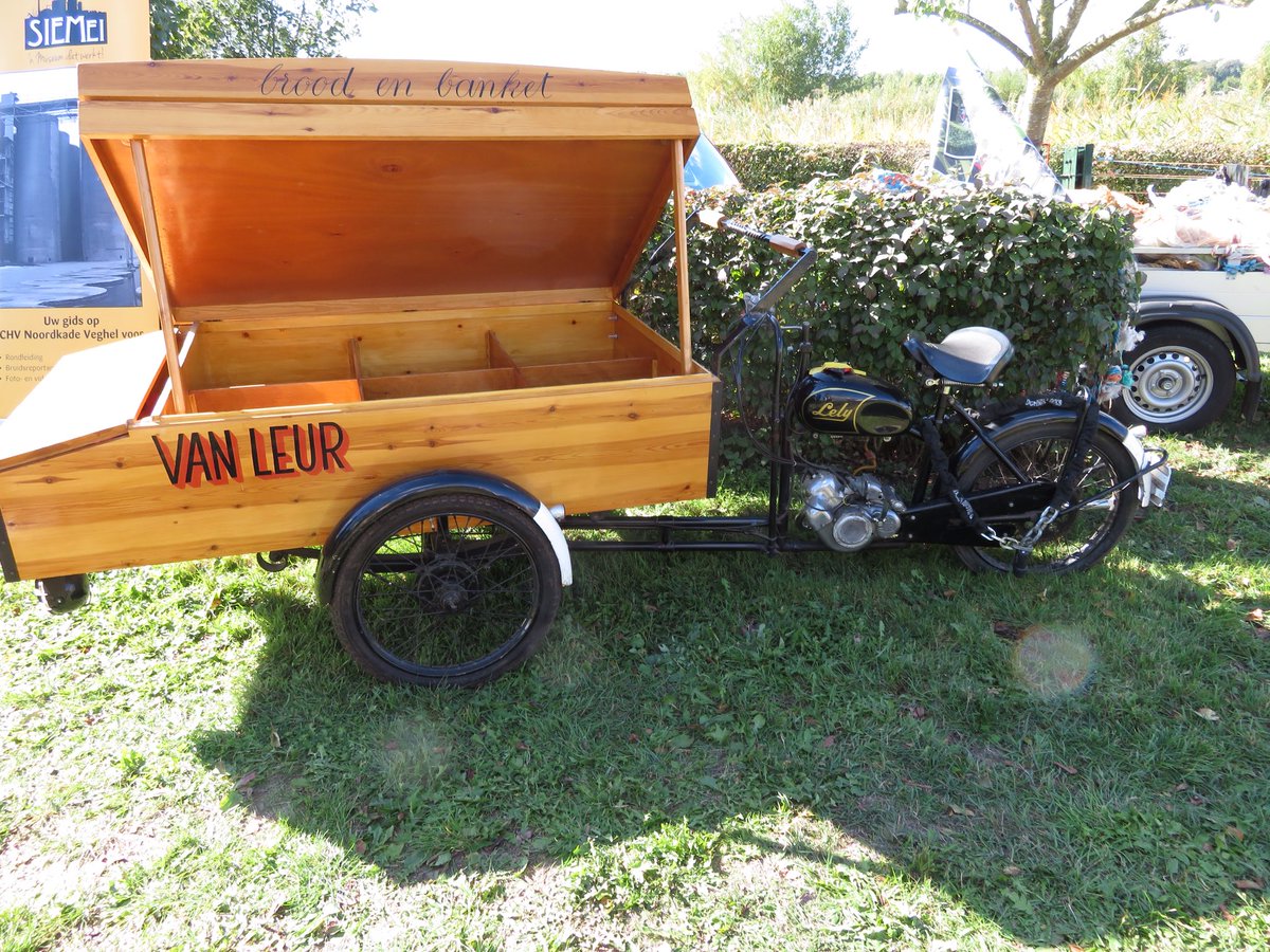 hakahe's tweet photo. (Op weg naar) Oogstfeest "Van akker naar bakker" - Kilsdonkse Molen - Stoksestraat (Loosbroek) #Dinther @AllenLoosbroek @bernheze_gem https://t.co/SdNwGOJiau