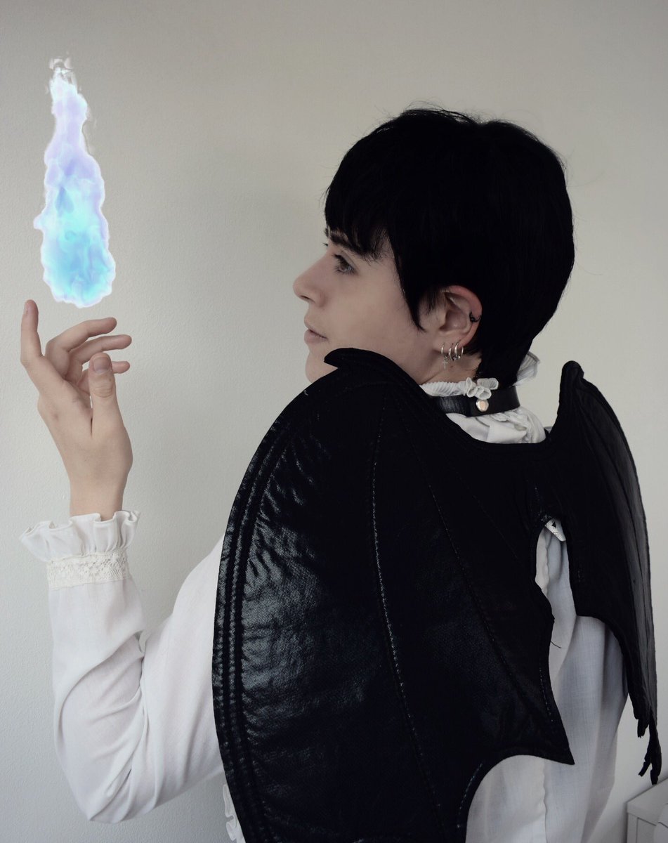 alexanderveigh's tweet photo. 😈 Halloween Mob! 👿 I love this outfit in the Mob mobile game so I thought I’d try it out, tis the season 🎃 | #mobpsycho100 #mobpsycho100cosplay #mobcosplay #halloweencosplay #kageyamashigeo https://t.co/r9KBinU0Pw