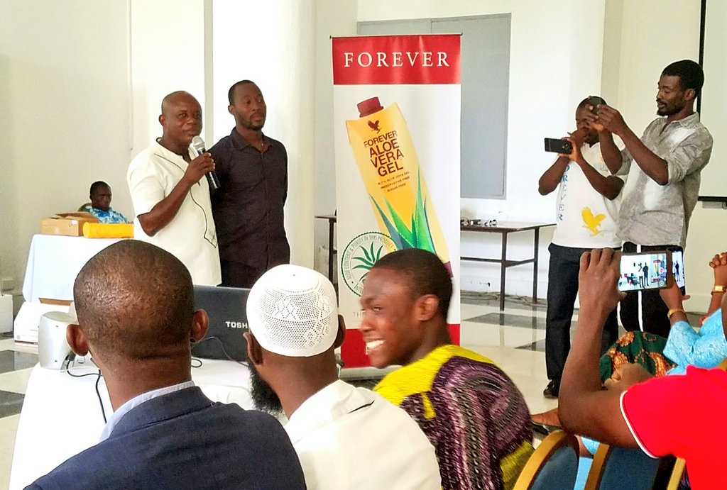 BuildersTeamF's tweet photo. Sénior Manager Bassirou GARBA donne également son témoignage: une expérience enrichissante avec #Forever
@BGreatForever
#BuildersTeam
#FLP
#HealthIsWealth https://t.co/a6Uh6S7gOk