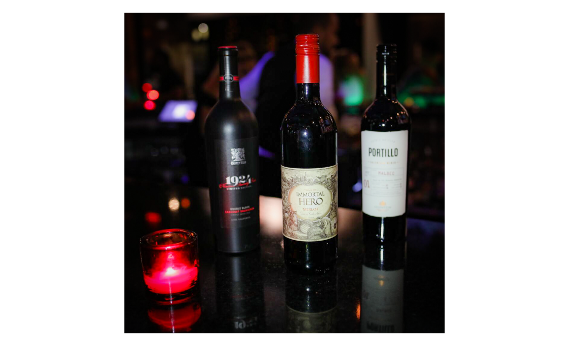 jacksnewhaven's tweet photo. People who wonder if the glass is half empty or half full, miss the point. The glass is refillable. Yes! Refillable with half off bottles of wine every Sunday &amp; Monday here at Jack's! ;)
#jacksnewhaven #winenight #winelovers https://t.co/uzrDkA51YE