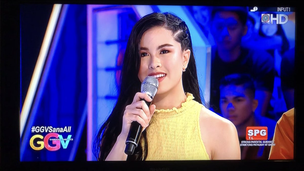 JustGel_'s tweet photo. May bago kang title! Binibining quotation! Bagay na bagay! hehe 

Pero I really love how Vice looked at Kisses while she’s saying her motto in life. Full of respect &amp; admiration. 

#GGVSanaAll DONKISS
@delavinkisses Kisses Delavin https://t.co/0vdckfjhBS