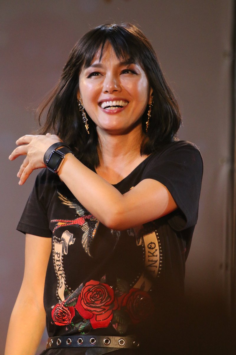 ふらんかー בטוויטר 10 7 自由が丘 相川七瀬 Live その４ スマホや手拍子を避けつつ撮影してるのだが ブレイクアウトとか流れるとやっぱり撮影そっちのけでヘドバンや拳を振り上げるのは条件反射条件反射 笑 七友の皆さんも本日はお疲れ様でした 相川七瀬 女神