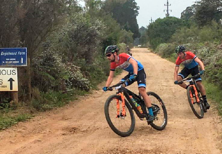 MarcoJoubert's tweet photo. Saturday was Race day at @TourDePlett. A Good day on the bike finishing on the podium in 2nd with @hbkruger (1st) & @dylanreb (3rd) πΏπ¦ππ
@ImbukoSA @MomsenBikes @NoTubes @ENDURADESPORTS @WahooFitnessSA @Conti_SA @NikeVisionSA @ridefarr @racepacewear1
#vipaultra #imbukomomsen https://t.co/pkP6APj5FK