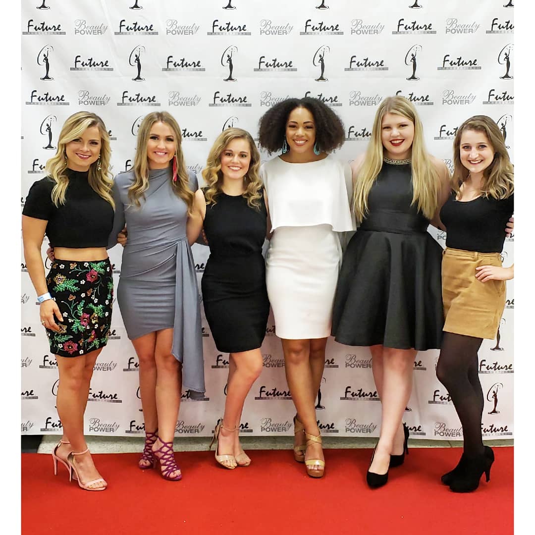 Love supporting <a href="/missiausa/">McKenzie Kerry</a> with my girls! 👑