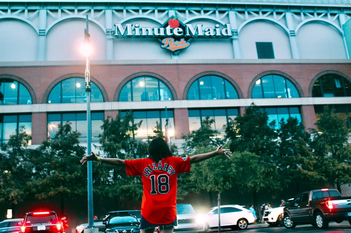 kayliseirizarry's tweet photo. Unforgettable. Thank you @astros ⚾️🇺🇸 #Astros #ALDS #DefendHouston #CrushCity #Earnedit #NeverSettle https://t.co/CLmZaURTmk