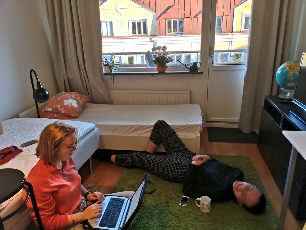 damkoren's tweet photo. Styrelsemöte!
Har någon ett keyboard till salu (helst gratis)! Vi behöver nämligen ett, skulle va fint om någon hjälper vår kära kör<3
Tack på förhand!!! https://t.co/uhkLaHL5lQ