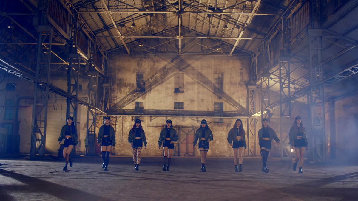 URIRINATH_'s tweet photo. [❤️] WEKI MEKI 1ST SINGLE ALBUM 'KISS, KICKS' Crush M/V TEASER #2 WHO'S STARRING? - https://t.co/GUNeXRSRRs

ทีเซอร์ตัวที่สองของสาวๆถูกปล่อยออกมาแล้ววว อย่าลืมไปดูกันนะคะ ในส่วนของเอ็มวีจะถูกปล่อยออกมาในวันที่ 11 นี้ เวลา 16:00 น. เวลาไทยค่ะ #위키미키 #WEKIMEKI #KISSKICKS #Crush https://t.co/lidT2KY8OK
