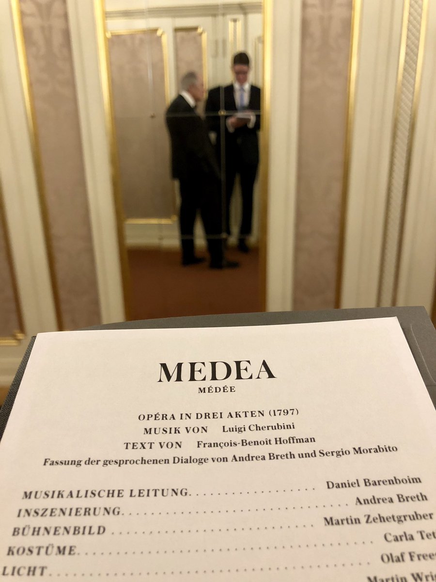 Opening! Finally! This time with my old man 😊 #UDLmedea #StaatskapelleBerlin @DBarenboim @StaatsoperBLN