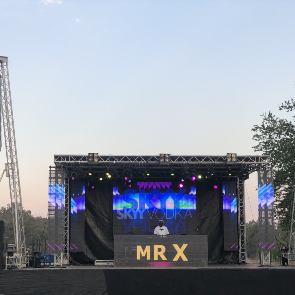 YOMZANSI's tweet photo. Sunday vibinβ out at #OkapiFunDay @OkapiLifestyle
Follow this thread for live updates πβοΈ https://t.co/zROzjjlUXG