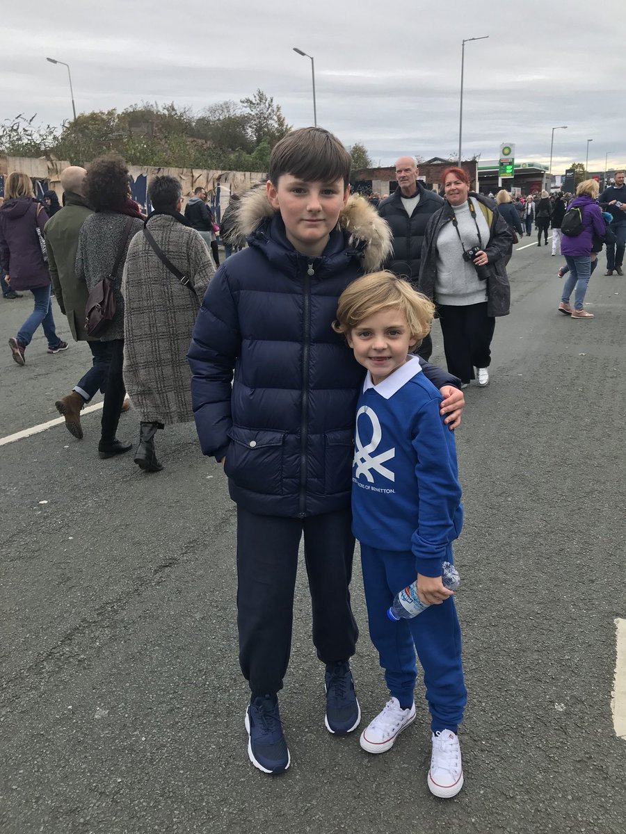 Mariadillon2102's tweet photo. Amazing day #GianteSpectacular #LivepoolGiants https://t.co/zaOPbaLXxx