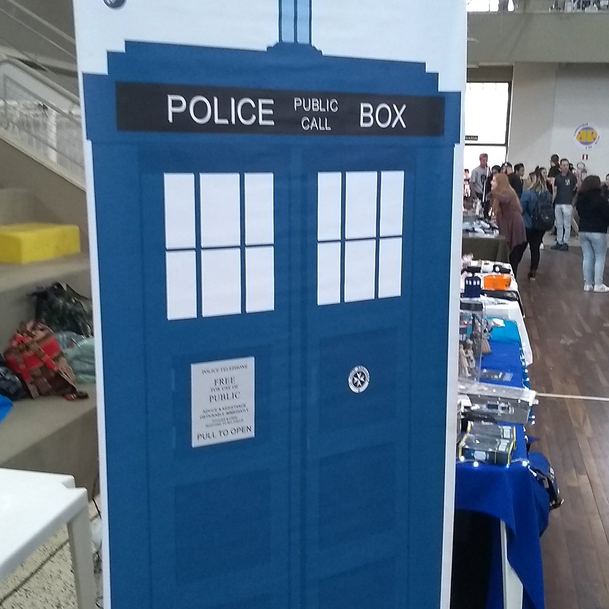 WHOVIANS_PR's tweet photo. Excepcionalmente hoje estaremos somente até às 15h no #SSCWB2018 - a partir deste horário iremos para #DoctorWhonoCinemark do Shopping Müeller - Allons-Y https://t.co/GQcwB8fLlH