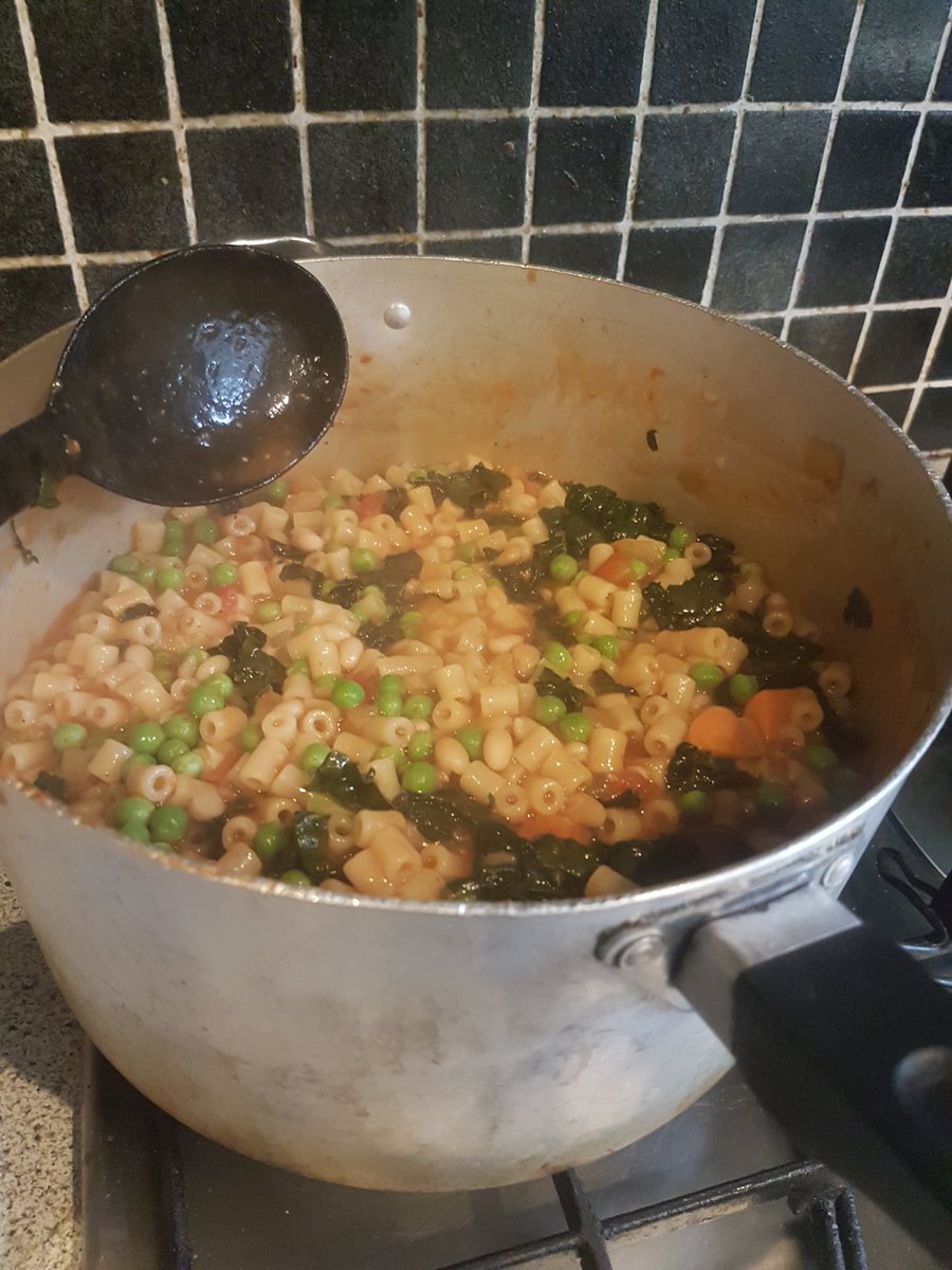 Luca_Francesco's tweet photo. Days like this make me grateful for the aunt that introduced me to minestra. Still haven't quite figured out portion control... @rosangela_adamo https://t.co/Jb4QEcIm05