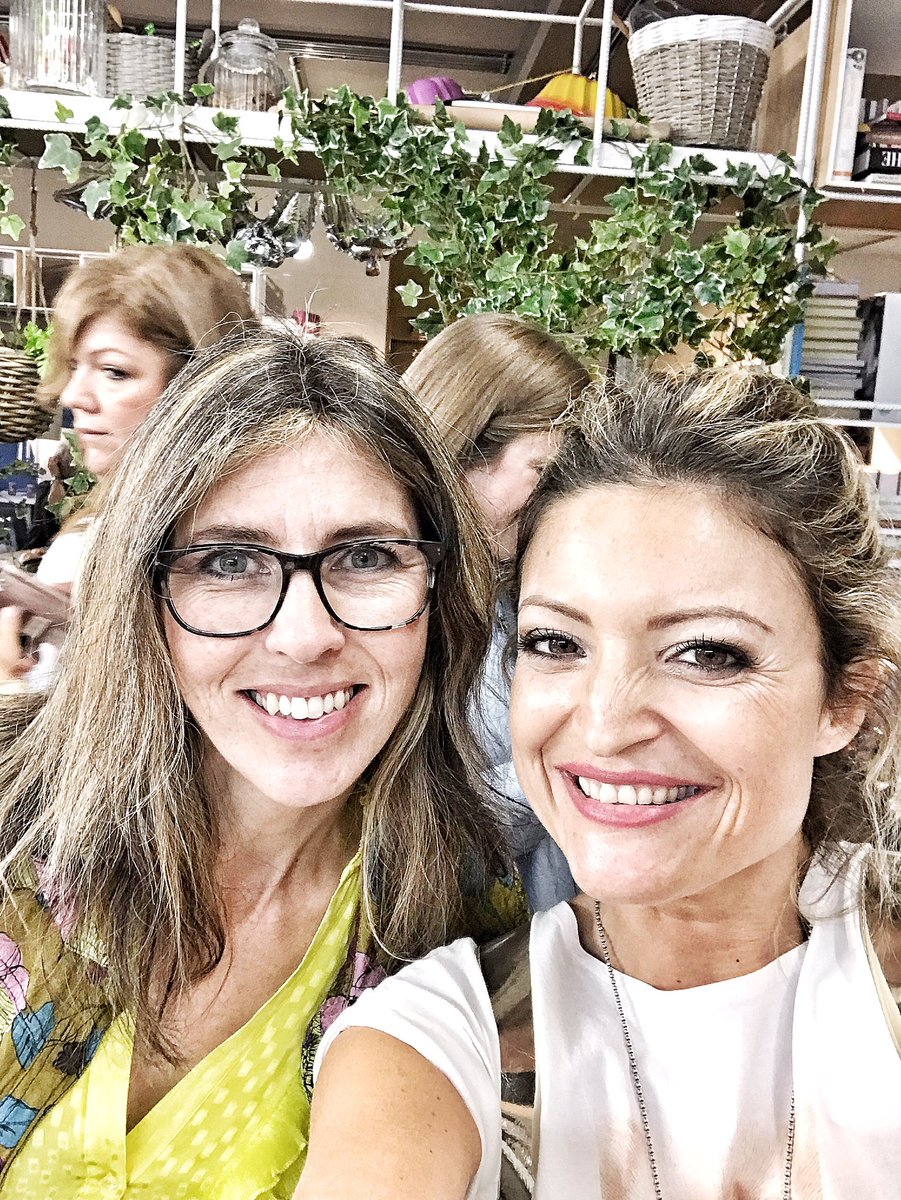 Continuano le belle persone ... #SoniaFactory #soniasocialbrunch <a href="/marikamilano/">breakfast&coffee</a> <a href="/robcastrichella/">RobySushi</a> <a href="/RomiCiFi/">Romina Ciferni</a> <a href="/rosalind/">Teresa Gray</a>