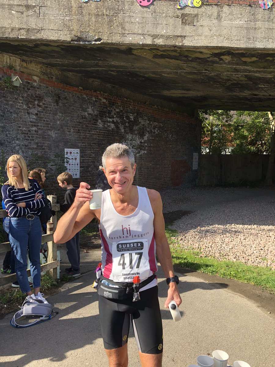 the_running_mal's tweet photo. Top day running Southwater aid station with @MattMason93 for @SussexEndurance Downs Link Ultra, snapped some of @HJoggers as they came through too https://t.co/0fXOKLQZLY