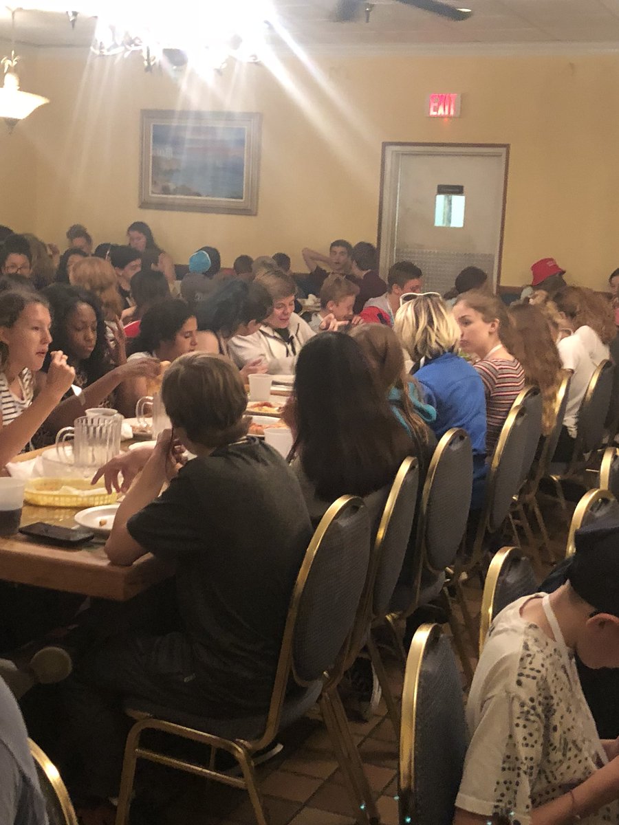 MrsDrew158's tweet photo. Lunch time! 

#marlowe158 #team158 #D158DC #BestTripEver https://t.co/f4nqQ7mUu1