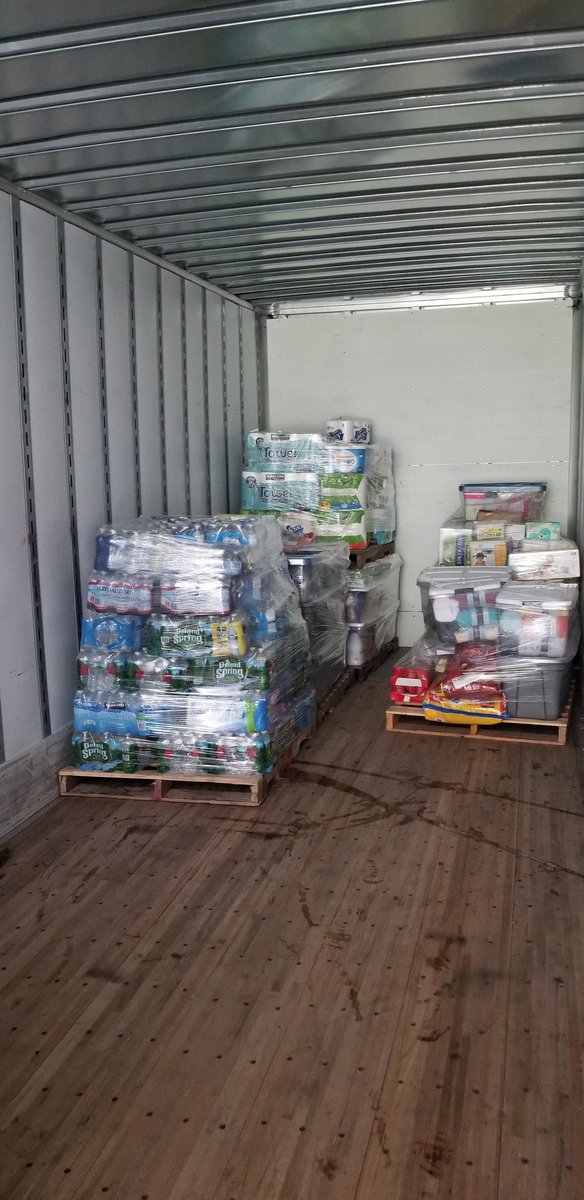 13JDAVIS's tweet photo. 5 pallets loaded. 8 days until truck departs for #NorthCarolina #HurricanceFlorence 
#care4carolina
#SpreadTheWord 
#payitforward https://t.co/0n6MhwyOuI