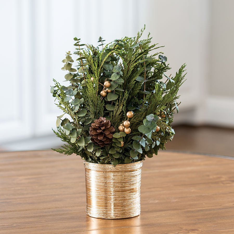 JacksonPerkins's tweet photo. We've gathered the most unique pieces to make gift giving so much easier! Ranging from whimsical to traditional, uncover gifts that show love and fondness for everyone on your list. #JPholiday #GiveJP --> https://t.co/GMSsjhm5Tp https://t.co/FcZwVyTbMT