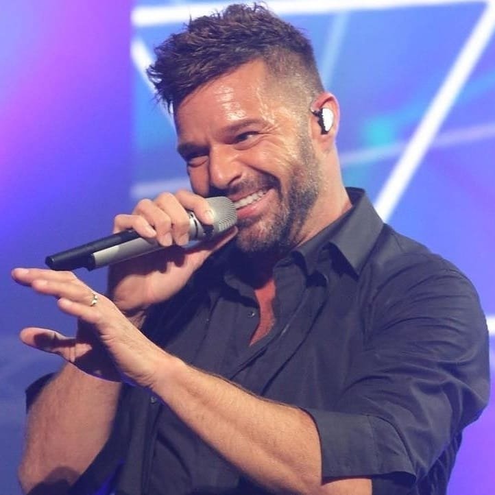43145789974214y's tweet photo. #KQLive2018 @RMwebteam @ricky_martin #RickyMartin https://t.co/aPsKd2GQON