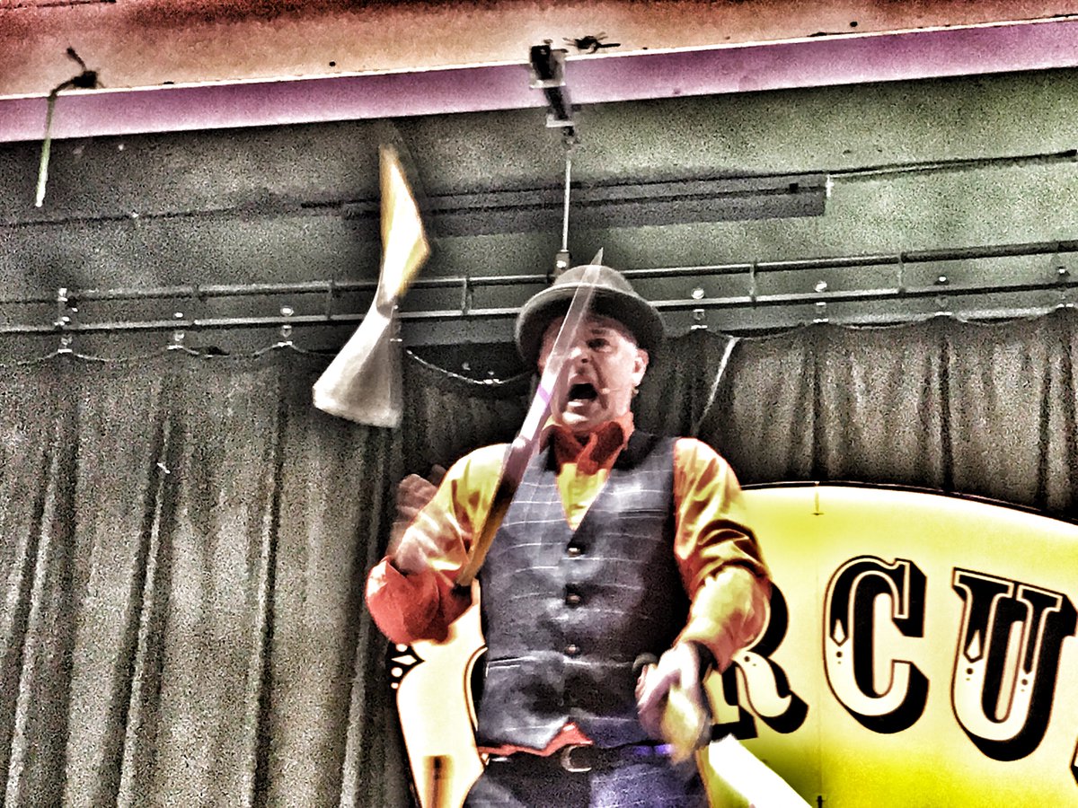 BackBilly1's tweet photo. #BackBilly Circus #theCUBE #passion4laughter #Joemay #MarkRussell
Stunning fundraiser at the Cube - Clowning excellence! Thanks to all who attended https://t.co/cvZsONhvjF