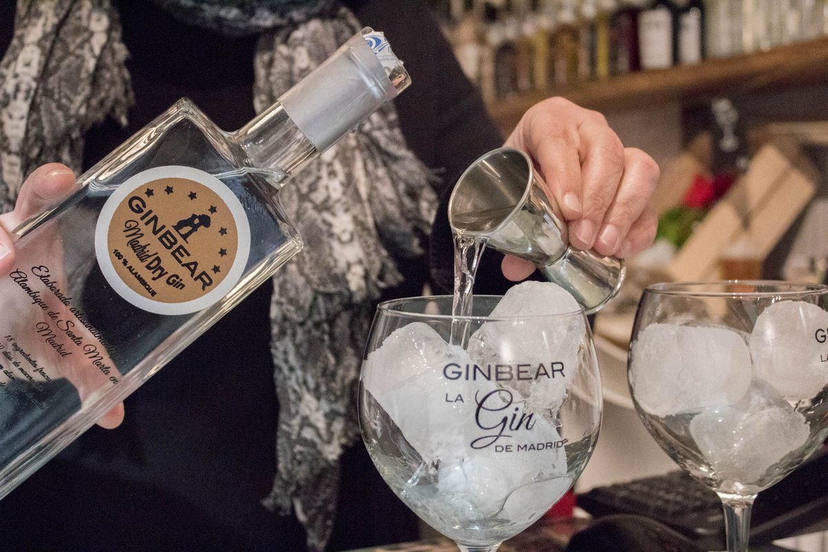 ¡En <a href="/AlambiqueSMarta/">AlambiqueSantaMarta</a> van a por todas! ¿Has probado ya sus destilados? ¿A qué esperas? 🍹🍸