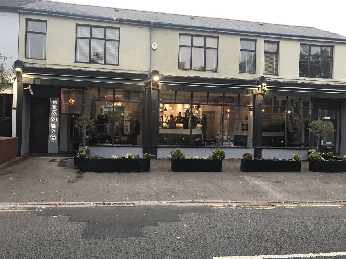 DanielKinsey4's tweet photo. @CardiffHeaneys @heaney16 @NikkiLeeJ25 - Great launch event tonight &amp; thanks for the invite - really enjoyed it!
Really pleased to have been able to support the new venture - the place looks amazing!!
Good luck for the opening on the 10th October. https://t.co/aqiaExJcxT