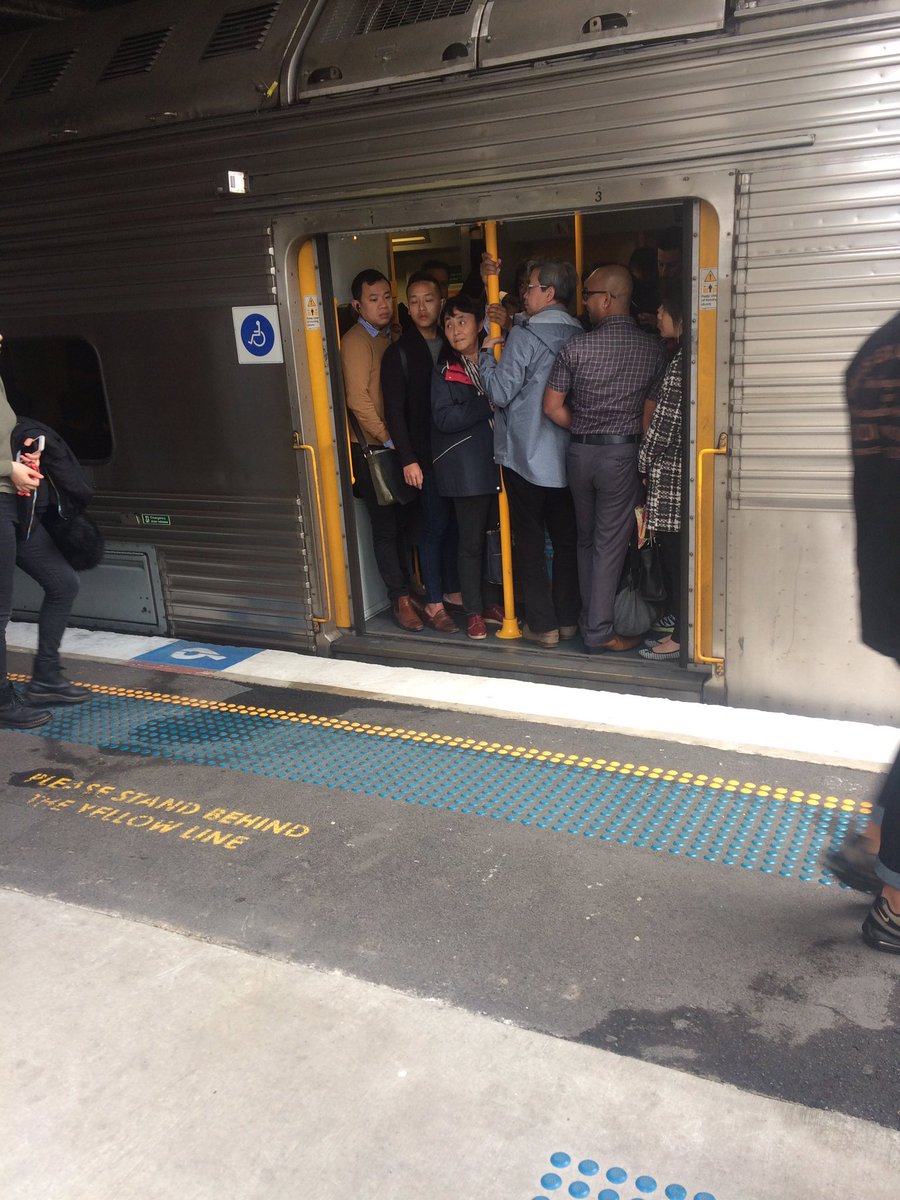 L_Robbo's tweet photo. No trains then packed trains @ you expect us 2 pay! What a #disgrace of a organisation u r Sydney Trains! Time 4 change! @T8SydneyTrains #SydneyTrainsFail #late4work https://t.co/nb009oS4IB