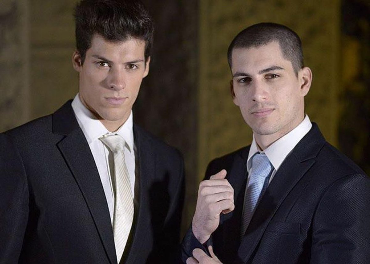 PatoParodiC's tweet photo. Hoy es cumple de mi hermano, mi amigo, mi confidente, mi sangre. 
Te deseo lo mejor como siempre en tu vida, cada año más cerca de la base 3 😅 #bloodbrother 🤜🤛 https://t.co/L3g2IO1i22