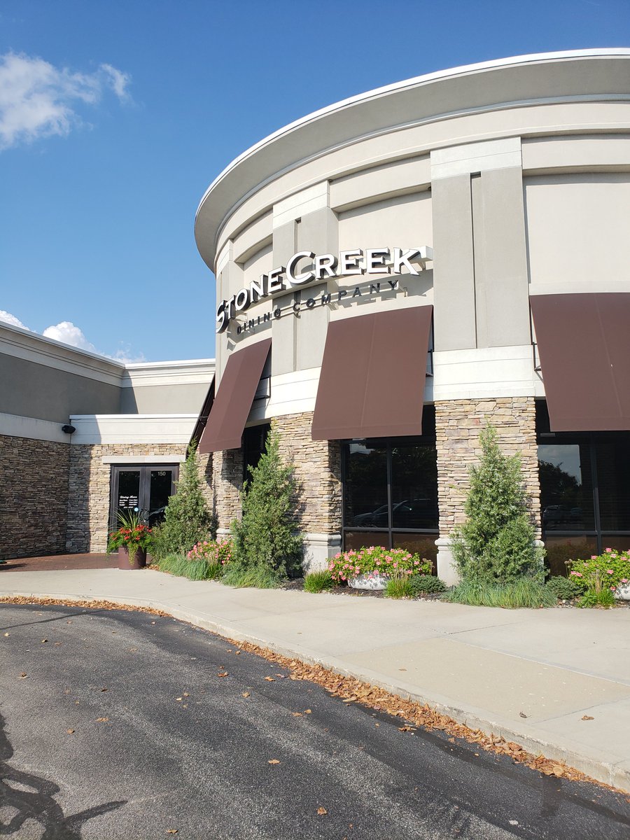 _StoneCreek's tweet photo. Guess who is getting a makeover? Stone Creek Zionsville's location is! Come in and see the before because we cannot wait to see the after! https://t.co/Y5Vjm2MpQo