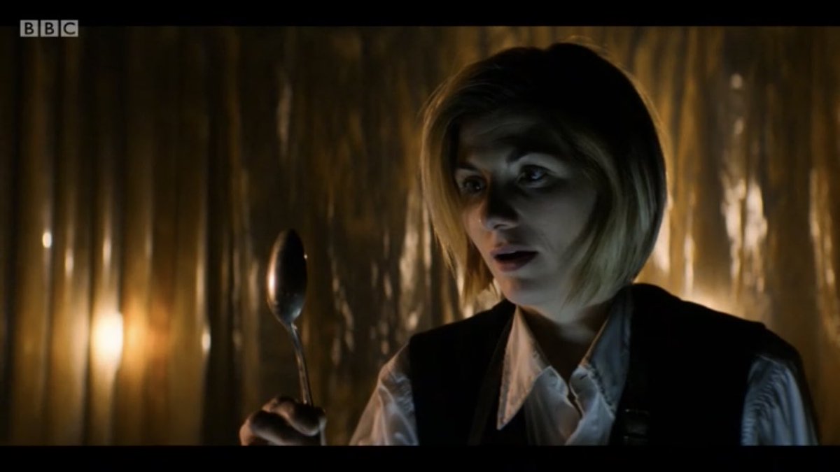 Flix_Reviewer's tweet photo. Get yourself a girl who looks at you the same way The Doctor looks at spoons #DoctorWho https://t.co/ShmWoGaV1E