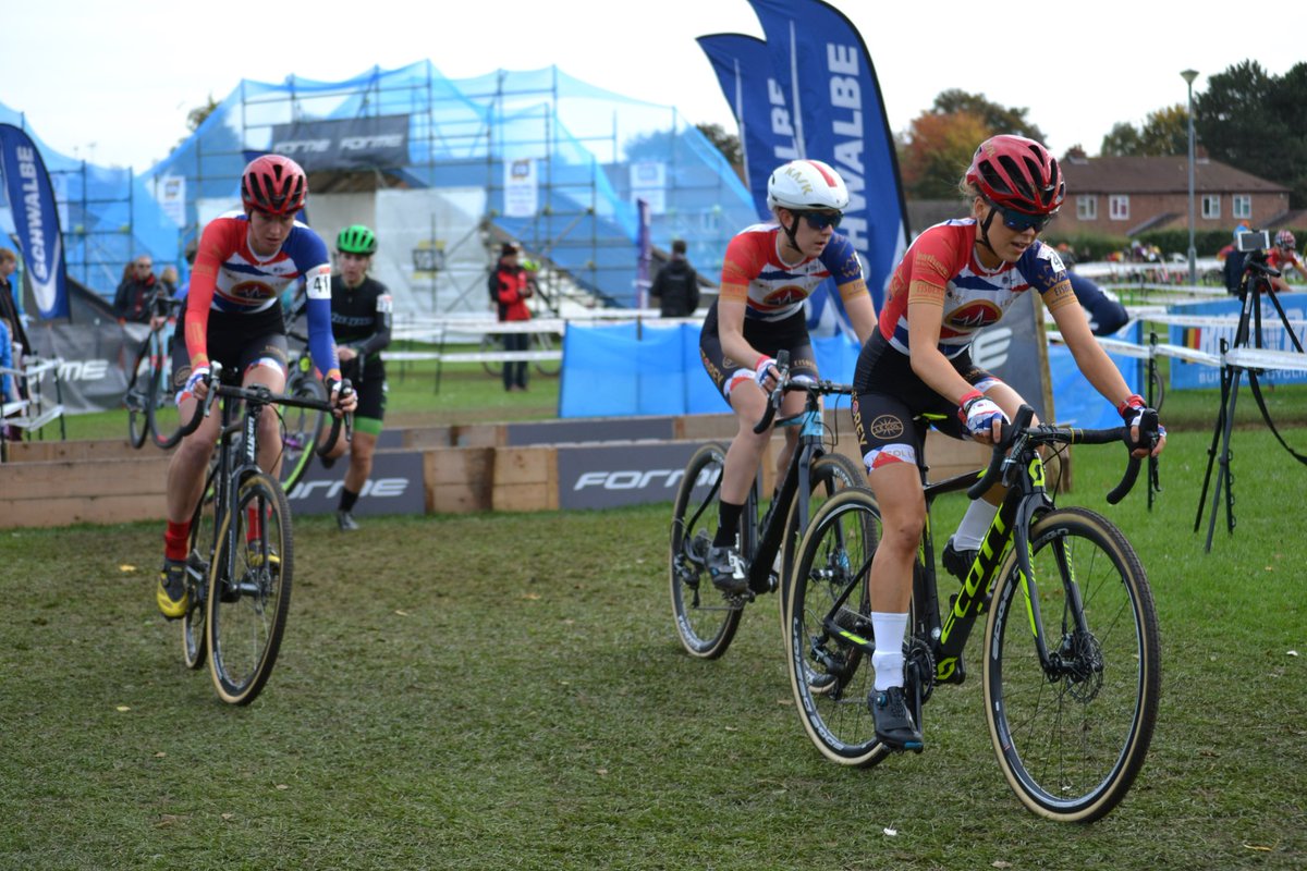 TEAM WORK does pay ask <a href="/StoreyRT/">Storey Racing</a> <a href="/BethCrumpton/">Beth Crumpton</a> <a href="/AnnaKay_3/">annakaycx</a> @FfonJames97 <a href="/DerbyCyclocross/">Derby Cyclocross</a> <a href="/SchwalbeUK/">Schwalbe Tyres UK</a> <a href="/BritishCycling/">British Cycling</a> #derbycyclocross #nationaltrophy