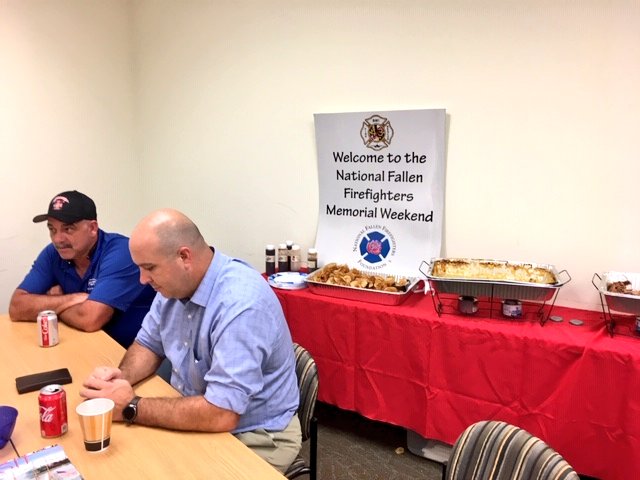 BWI_Airport's tweet photo. Proud of the work of @BWIFire and @AACoFD as they greeted arriving families headed to @NFFF_News Memorial Weekend. 103 firefighters were honored in Emmitsburg, MD this weekend. #firehero2018 https://t.co/T5pkYDZhq7