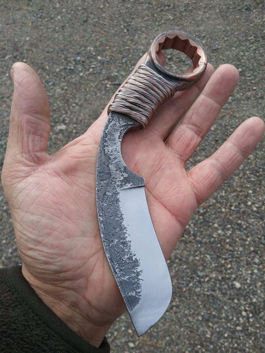 RavenStagKnives's tweet photo. Forged Karambit Wrench Knife is forged from a 1"1/8 drop forged wrench and has a 3'' blade, 7"3/4 overall long. It also has a copper brazed wrapped handle.The blade is heat treated, has a polished finish and is razor sharp. https://t.co/UCZopKAi4i https://t.co/zmEwLhPqHu