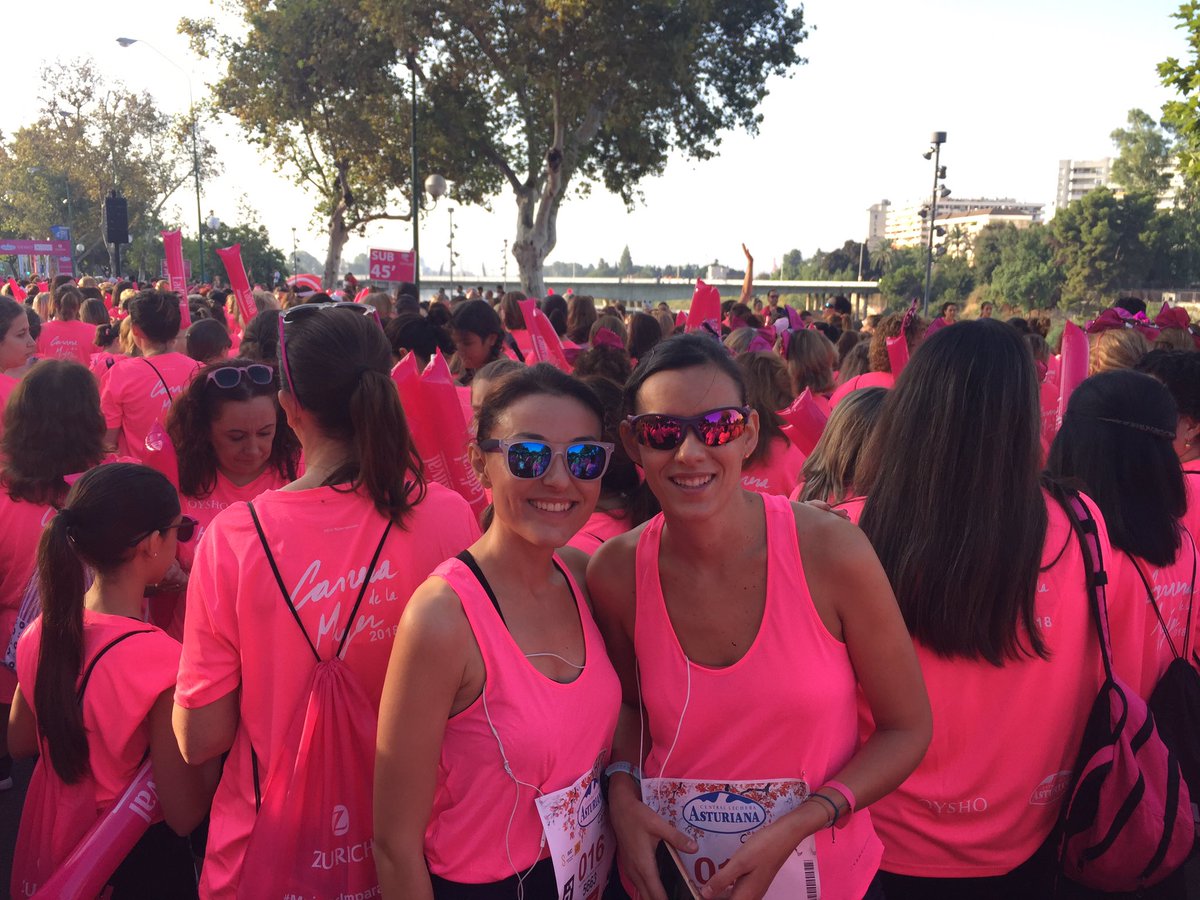 magdalopmar's tweet photo. @CarreraMujer increíble organización.. la hemos disfrutado mucho, REPETIREMOS #almeriarun #marearosa @ZurichSeguros https://t.co/sc77dVfLuJ