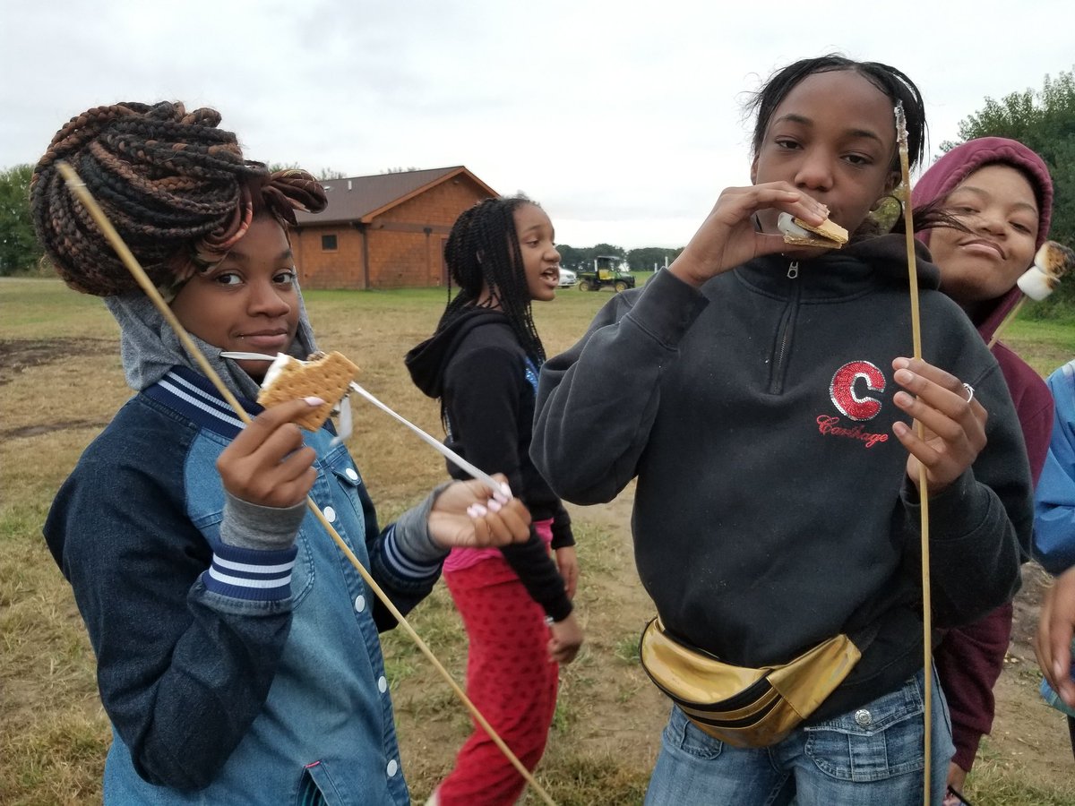 ProjExplore's tweet photo. All Girls Expedition is a wrap! Thank you Glenhagen Farm Retreat for such an amazing weekend! #STEM #projectexploration #AGE #CityGirlsGoCamping https://t.co/EEhvqNmG3K
