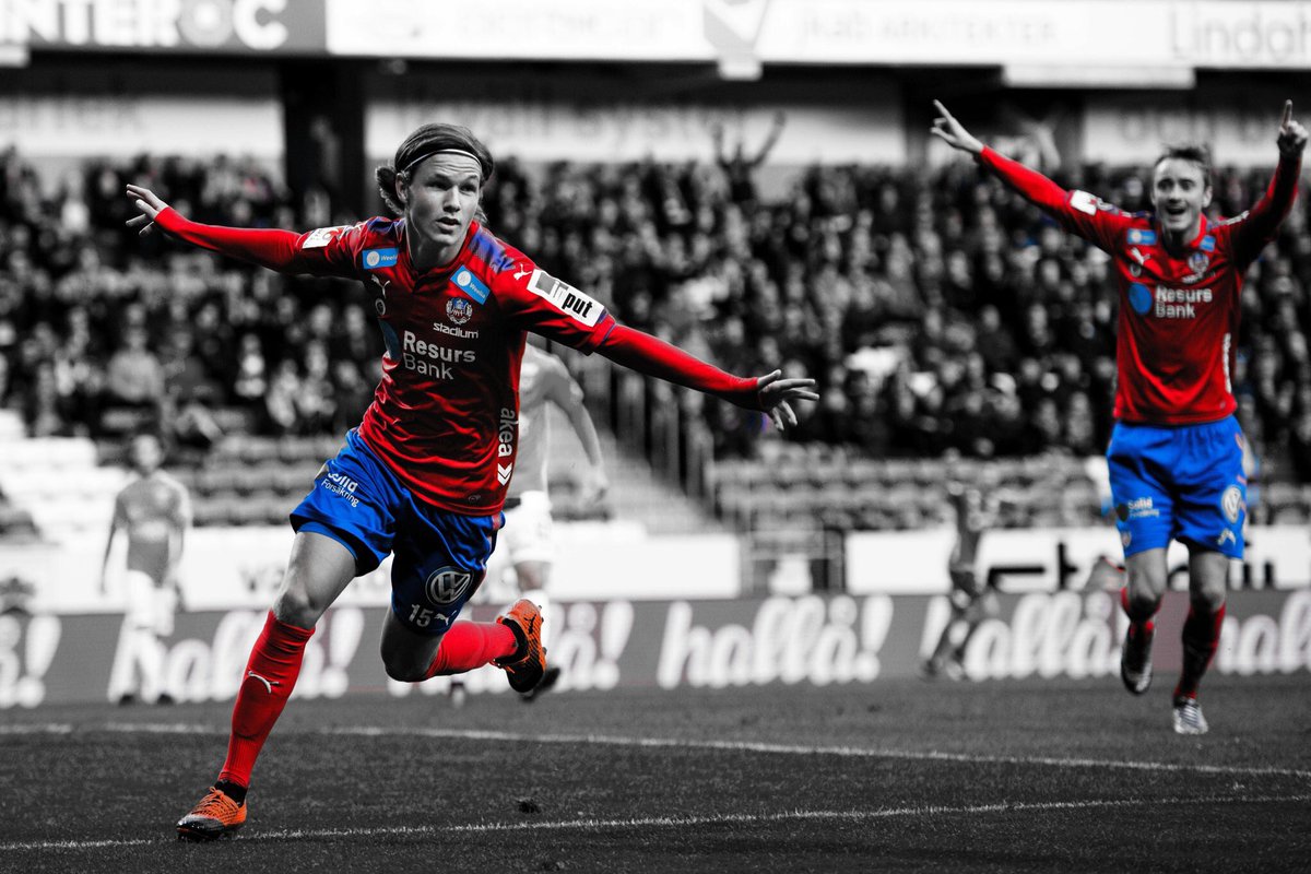 HelsingborgsIF's tweet photo. FT | HIF tar sin elfte raka hemmaseger och är nu uppe i ensam serieledning efter att Max Svensson avgjort seriefinalen mot Falkenberg!

I nästa hemmamatch kan avancemanget till allsvenskan säkras - se till att vara på plats då!
Köp biljetter här 👉🏼 https://t.co/Mw0cHly7Qb https://t.co/b9Zvpgnkt9