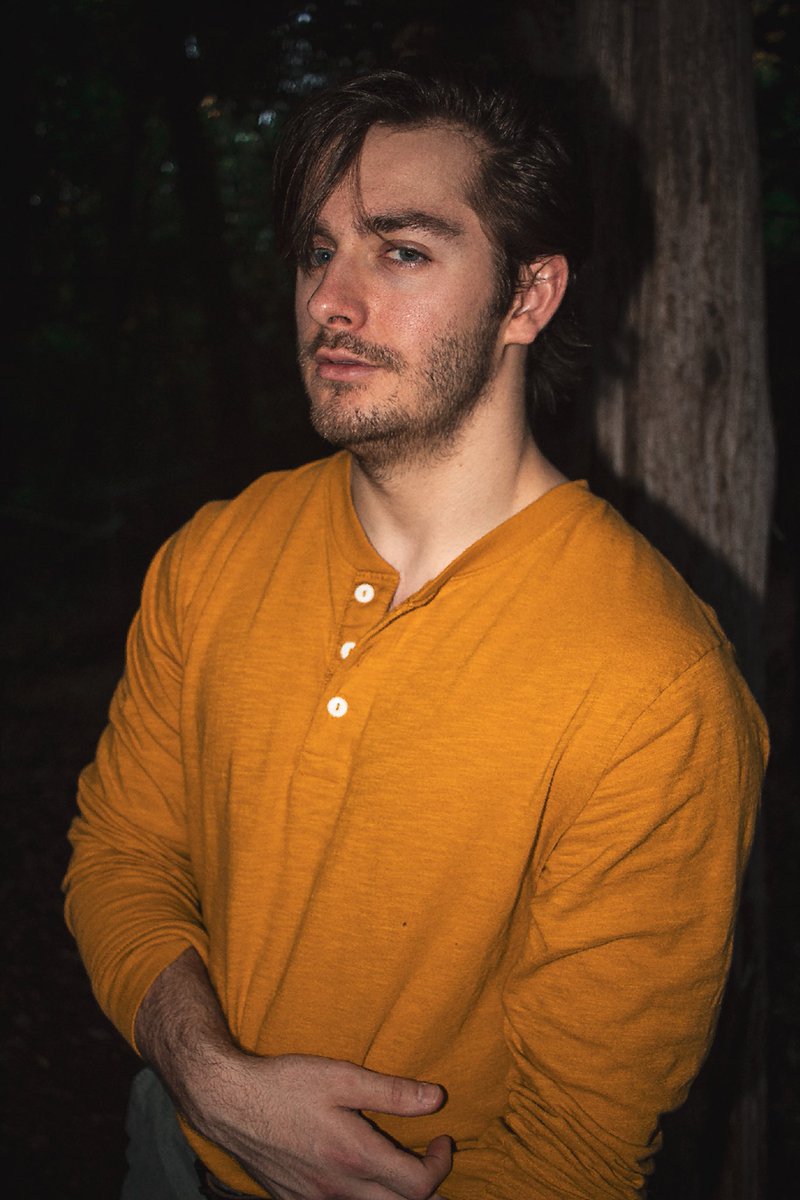 LeoGPhoto's tweet image. Let spooky szn begin 🎃 #pmgridchallenge